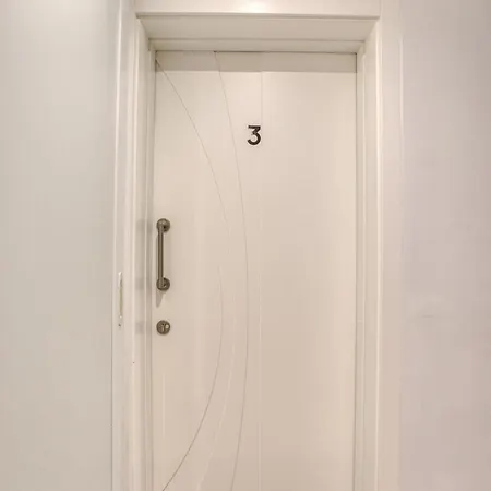 Large 3 Bedroom Flat, Location, Pool Table, Fully Equipped Ta Xbiex