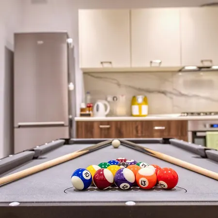 Large 3 Bedroom Flat, Location, Pool Table, Fully Equipped Ta Xbiex